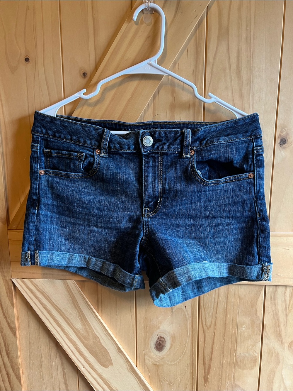 American Eagle Midi Super Stretch Rolled Hem Jean Shorts Size 14 Summer Spring